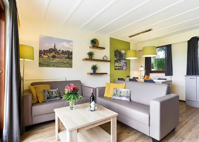 Feriehus Comfortable Family In Reevallis *