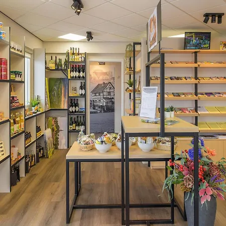 Comfortable Family In Reevallis