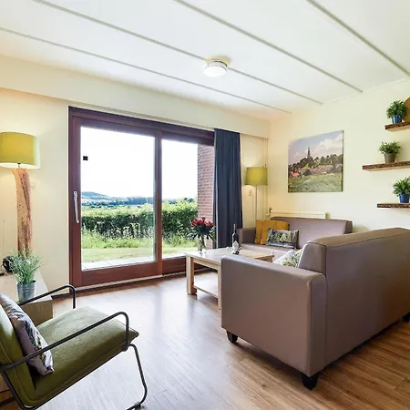 Сasa de vacaciones Comfortable Family In Reevallis *